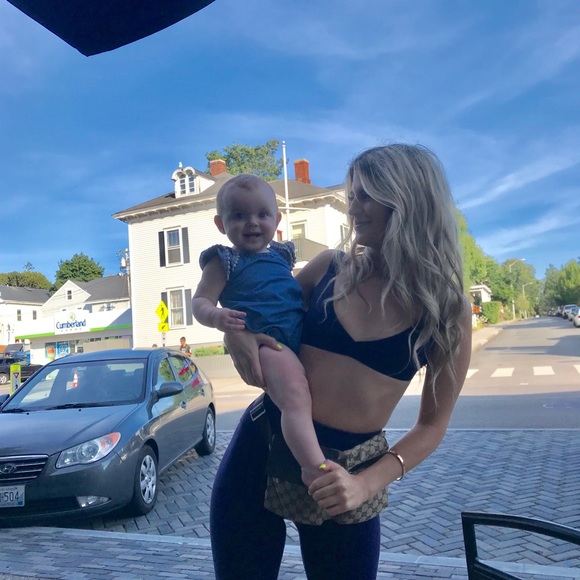 Meet the posher, Brenna & Pepper! - Picture 17 of 17